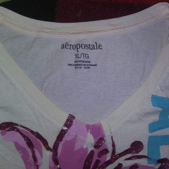 Two t-shirts - Picture 2 of 5